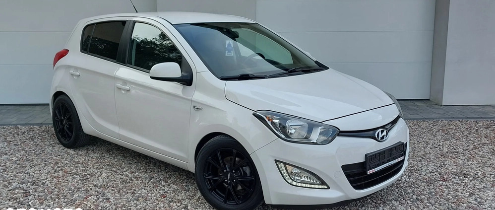 Hyundai i20 cena 25999 przebieg: 153763, rok produkcji 2013 z Zambrów małe 667